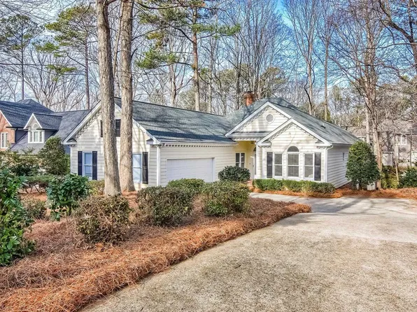 202 Steep Bank Dr, Cary, NC 27518