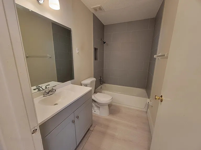 6014 Indrio Rd #3 — Photo 11