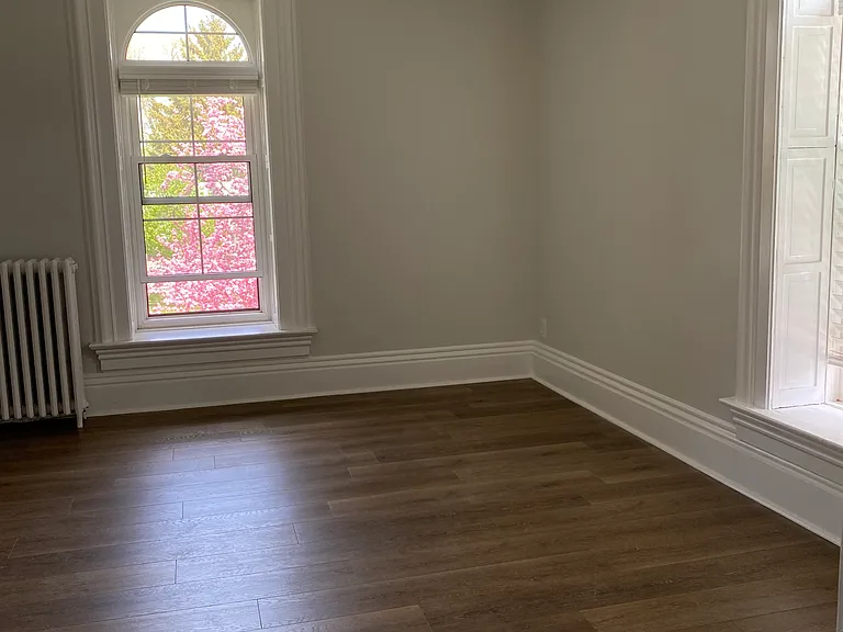 2709 Sommers Ave #22 — Photo 6