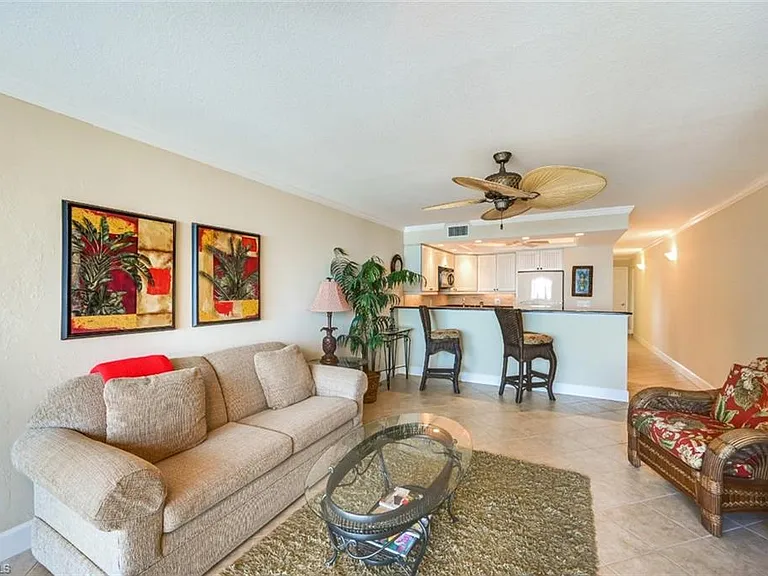 25850 Hickory Blvd #301 — Photo 10