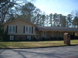 1001 Princeton Pl, Northport, AL 35473