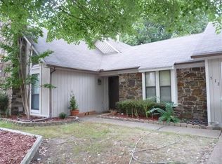 512 Bedlington Dr, Cordova, TN 38018