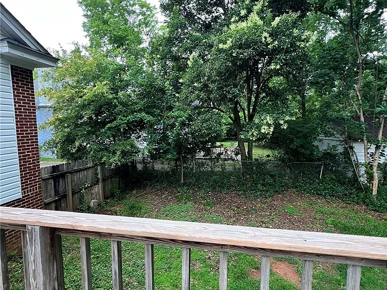 514 Creswell Ave — Photo 11
