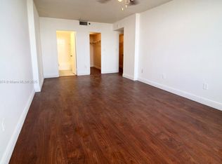 Greenwich Ph I, North Miami, FL 33161