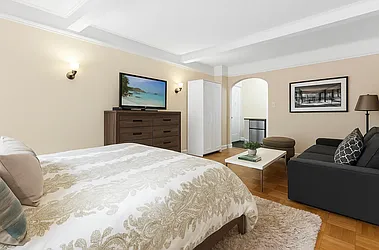 95 Christopher Street, #5N