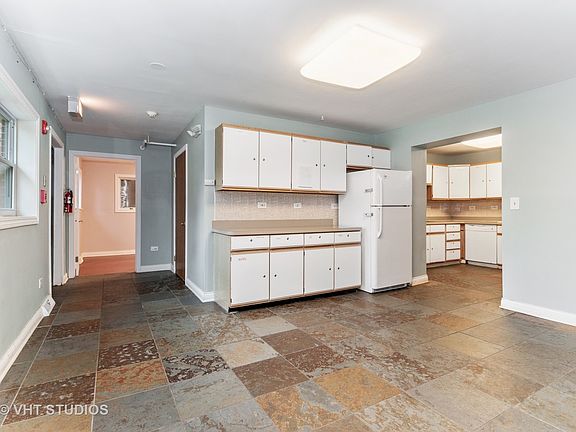 5th image of 1520 S Highland Ave