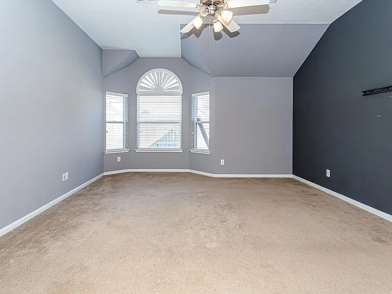 14322 Baron Creek Ln — Photo 47