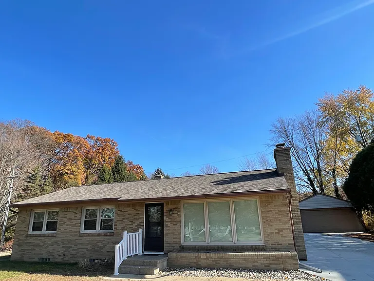 2646 Kraft Ave SE — Photo 1