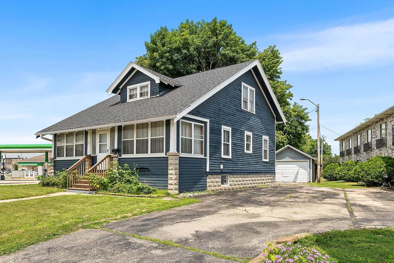 216 East Fond du Lac Street photo 1