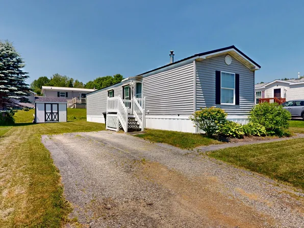 9 Anita Street, Sabattus, ME 04280