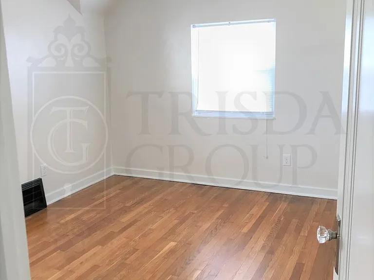 3218 Glendale Ave — Photo 29