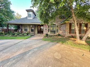 205 Old Palmetto Rd, Benton, LA 71006