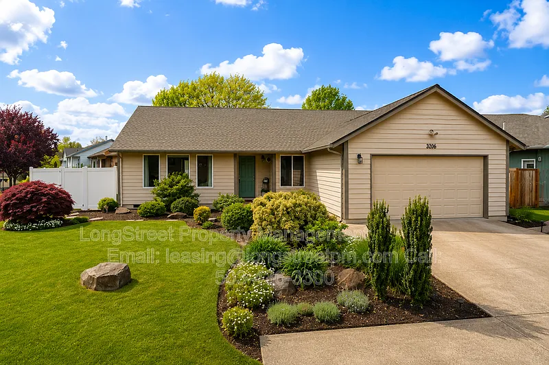 4 bed, 2.0 bath, 1920 sqft, $2,995 — Photo 1