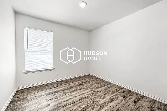 1601 Hays St — Photo 9