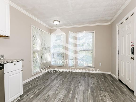 4-Dining Room