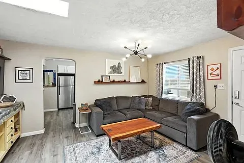 2930 Monroe St NE — Photo 6
