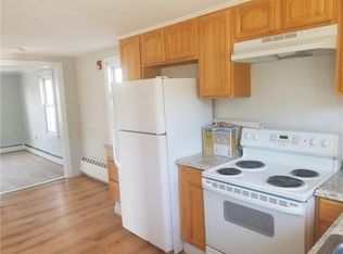 77 Oak St, Westerly, RI 02891