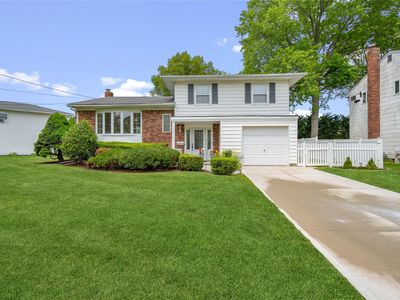 6 Poppy Drive, Massapequa Park, NY, 11762