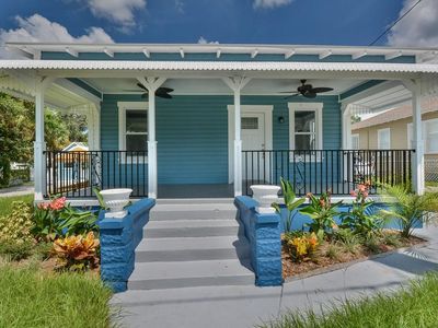 521 W Spruce St, Tarpon Springs, FL, 34689