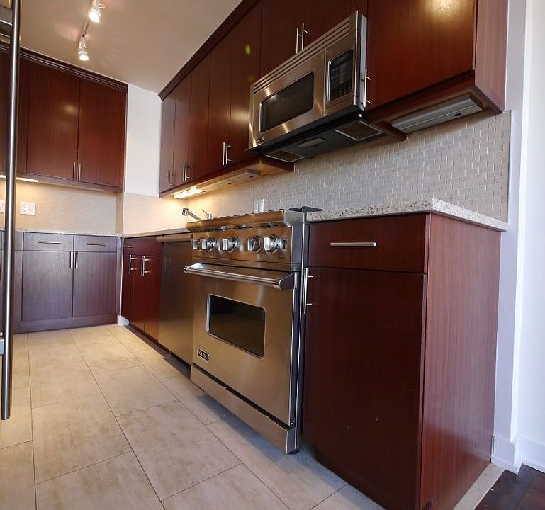 1st image of 765 Amsterdam Ave APT 3H
