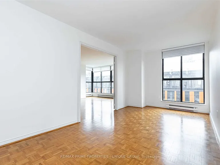 80 Front St E #715 — Photo 9