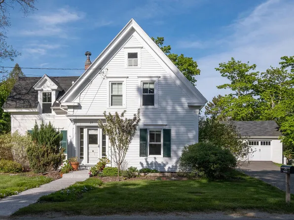 23 School Street, Stonington, ME 04681