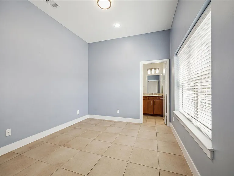 1316 Welch St — Photo 17