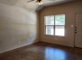 809 Golf Course Rd #2A, Gatesville, TX 76528