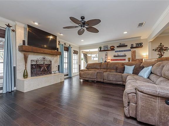 4th image of 2429 Stone Creek Dr