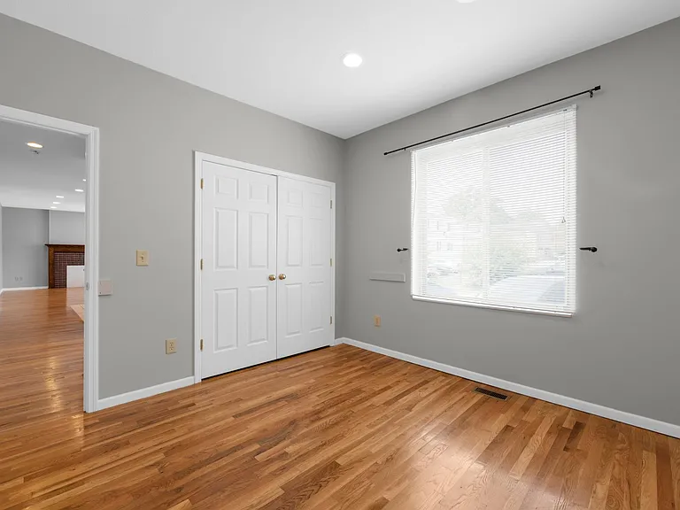 242 E 12th Ave #1 — Photo 19