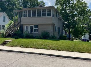 1310 Chestnut St, Winona Lake, IN 46590
