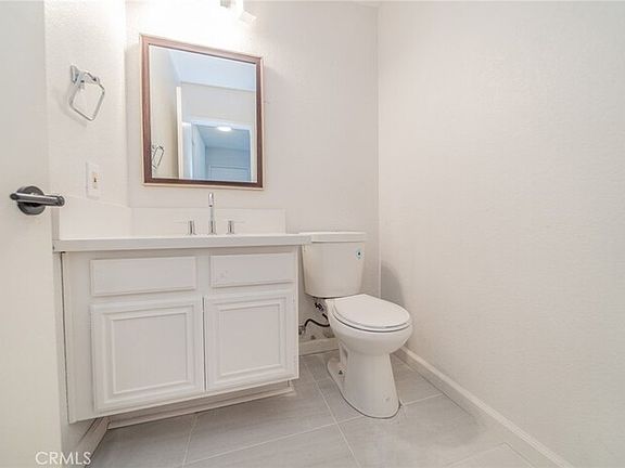 4th image of 1380 W 48th St #1380