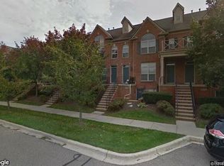 39463 Springwater Dr #46, Northville, MI 48168