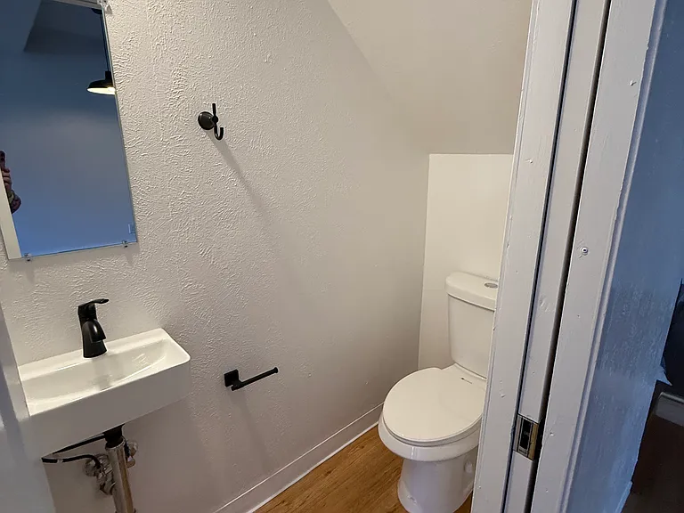 1900 Canyon Blvd #205 — Photo 6