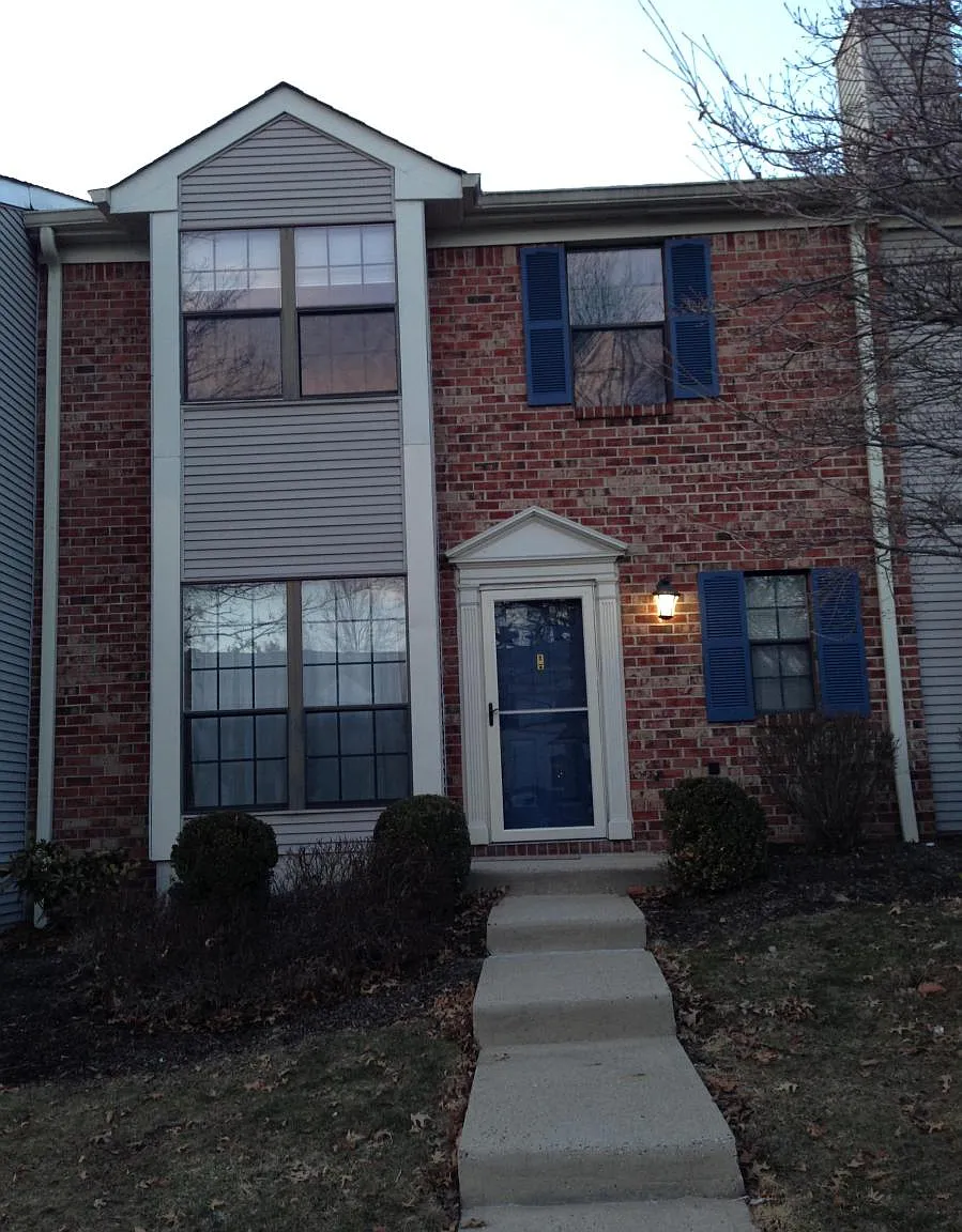 3 bed, 2.5 bath, 1396 sqft, $2,850 — Photo 1