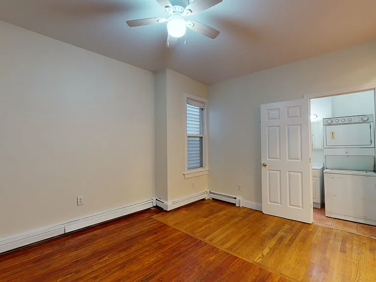 15-2 Linden St — Photo 11