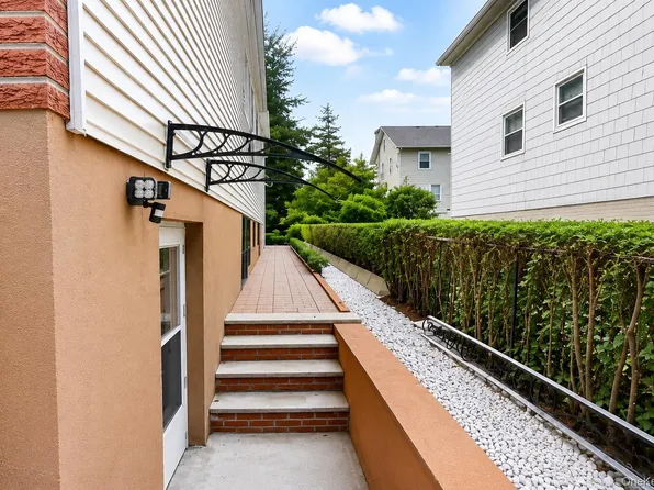 640 S 5th Ave, Mount Vernon, NY 10550