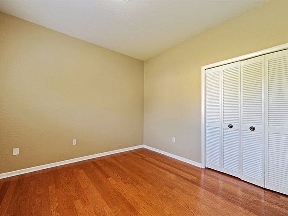3rd image of 2082 Swan Ln