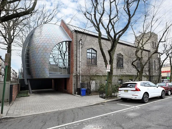 1225 Willow Avenue image 1 of 27