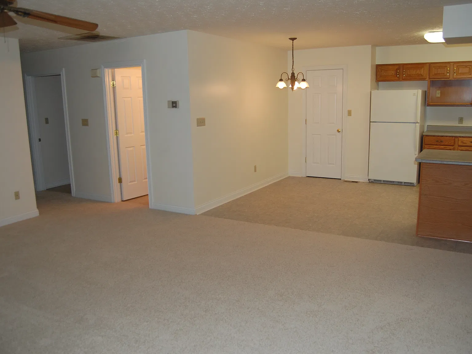 2 bed, 1400 sqft, $1,750 — Photo 3