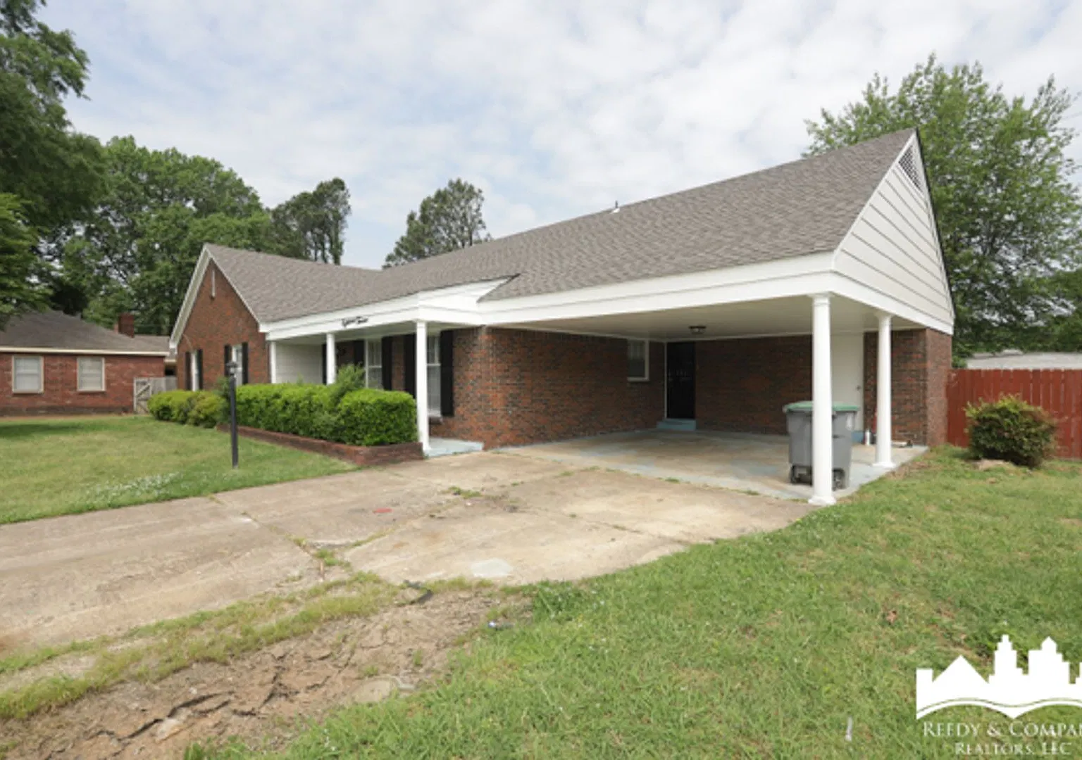 Welcome to 1812 Whitman Road! — Photo 3