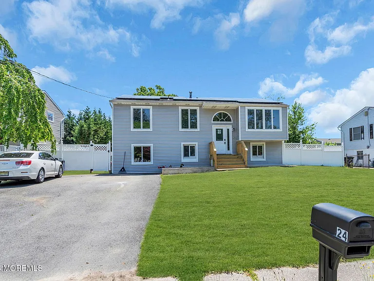 24 Woodlark Rd — Photo 28
