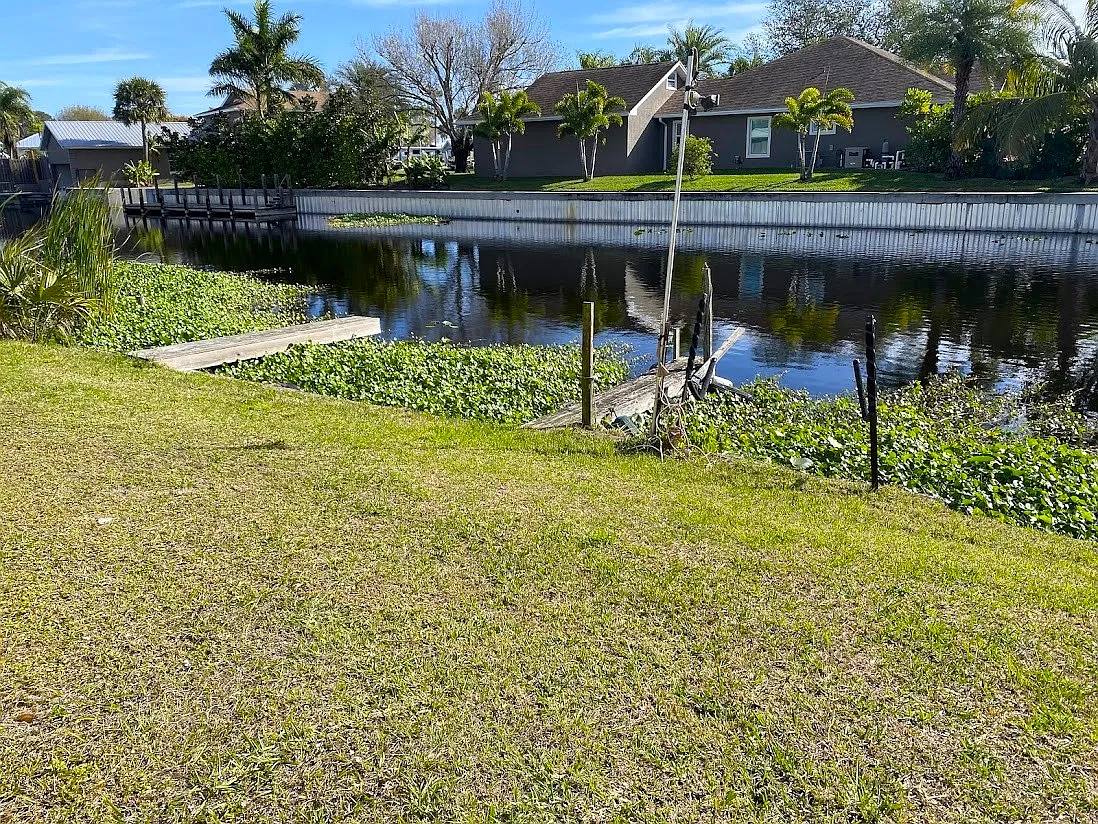 3 bed, 950 sqft, $2,340 — Photo 3
