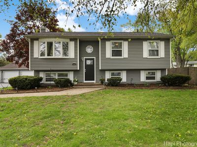 1903 Fairfield Rd, Lindenhurst, IL, 60046
