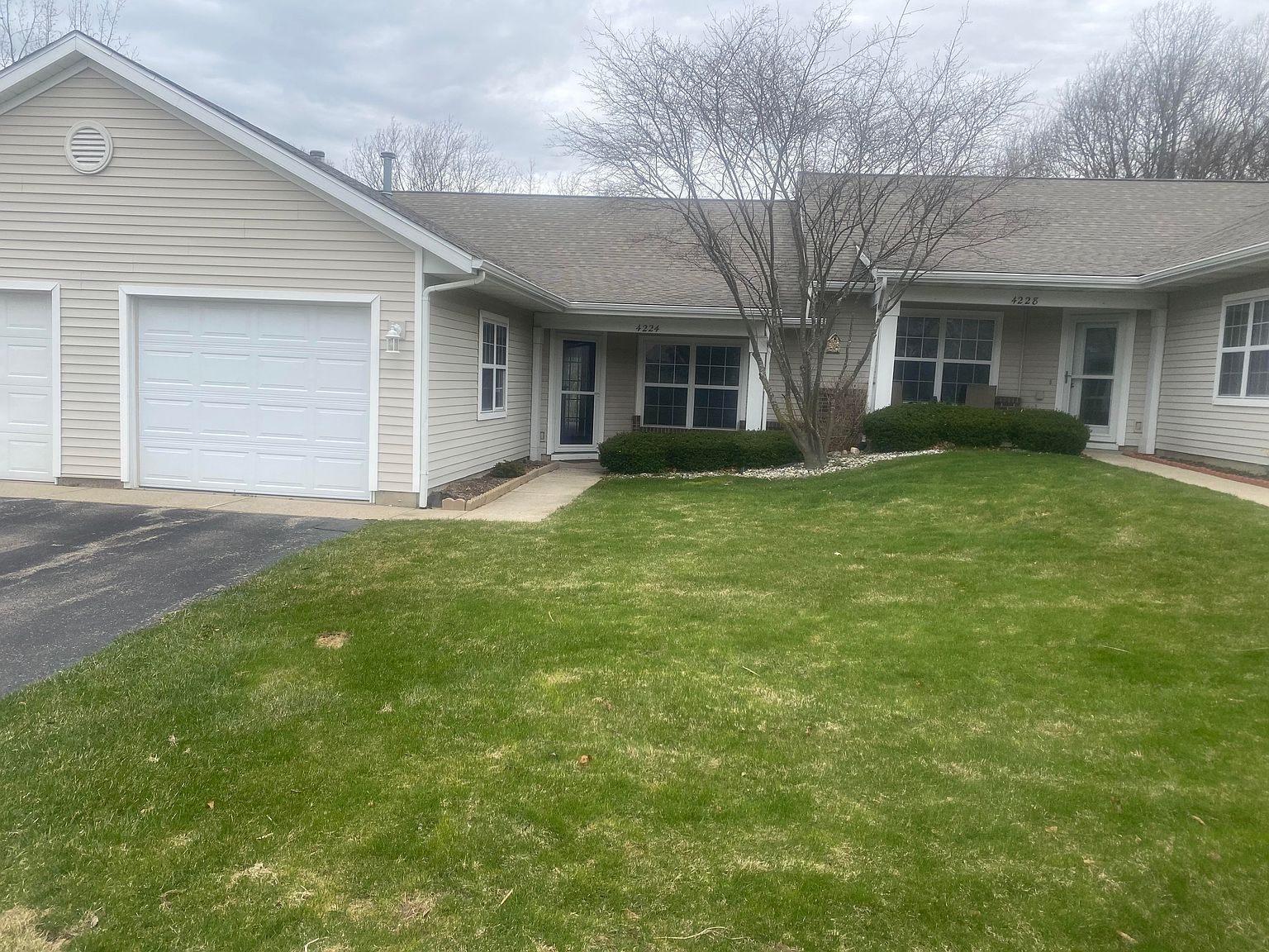 4224 Peak Ln NE, Grand Rapids, MI 49525 Zillow