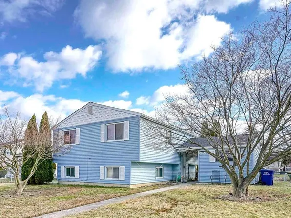 220 College Dr, Pemberton, NJ 08068