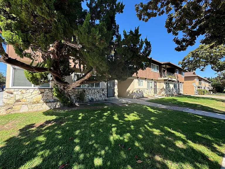 665 Kirkland Dr — Photo 16