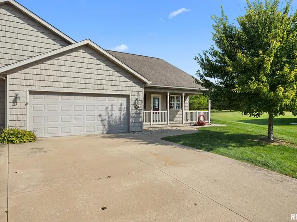 1248 Willow Glen Dr, Metamora, IL 61548