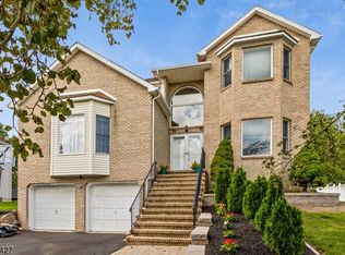 12 Springfield Ct, Parsippany, NJ 07054