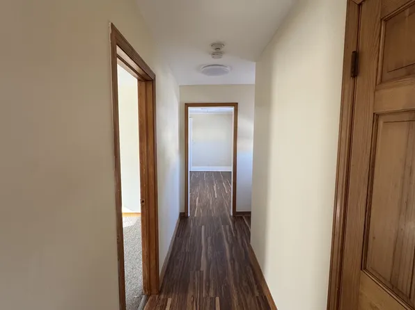 36-38 Ensign St, East Hartford, CT 06118